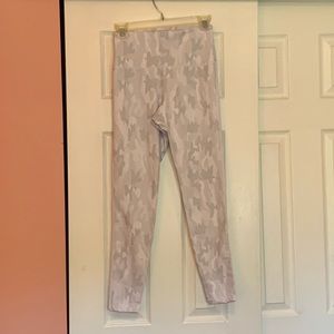 BuffBunny snow camo leggings